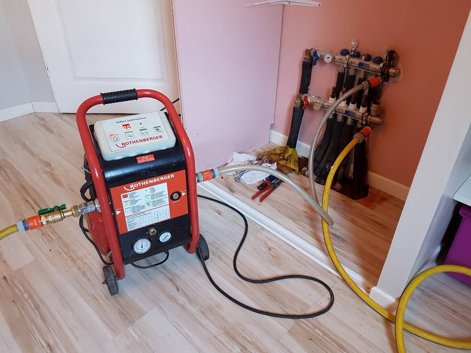 Ataşehir Kayışdağı Vaillant Hermetik Şofben Kombi Bakımı